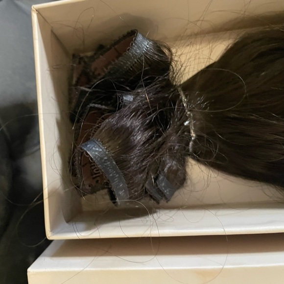 Glam Seamless x Priscilla Valles Luxe Clip in Extensions - Picture 4 of 5